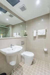 Best Western Plus Camperdown Suites - Amenities and Facilities