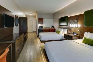 Best Western Plus Riata Hotel - Dining and Breakfast