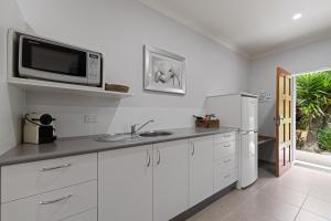 Blue Summit Hideaway - Amenities and Features