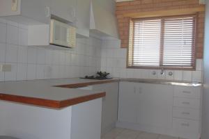 Blue Whale Motor Inn & Apartments - Facilities and Amenities