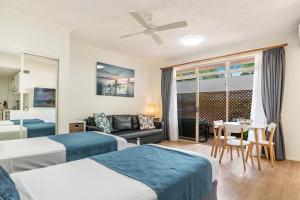 Byron Central Apartments - Neighborhood and Activities