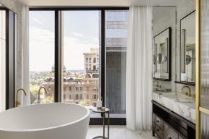 Capella Sydney - Flexible Policies and Guest Services