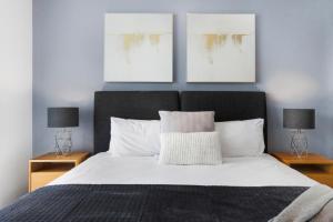 Chevron Renaissance 2 Bed Apartment by Vaun - Guest Reviews and Ratings