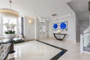 Chilworth Court - Guest Services