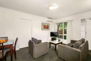 Comfort Apartments Royal Gardens - Policies and Restrictions