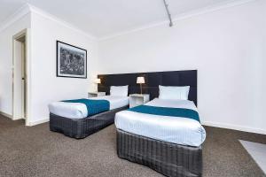 Comfort Inn & Suites Manhattan - Guest Services