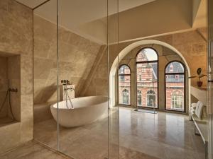 Conservatorium Hotel - Facilities and Amenities
