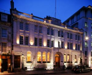 Courthouse Hotel London - Room Features