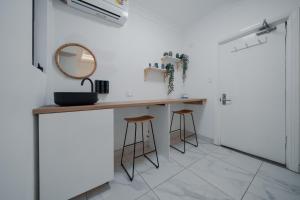 Cozy M Hotel - Room Features and Accommodations