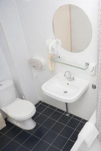 Delta Hotel City Center - Policies and Check-in/Check-out