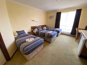 Donnybrook Motel - Dining Experience