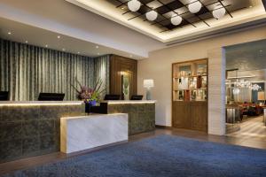 DoubleTree by Hilton London Victoria - Guest Services