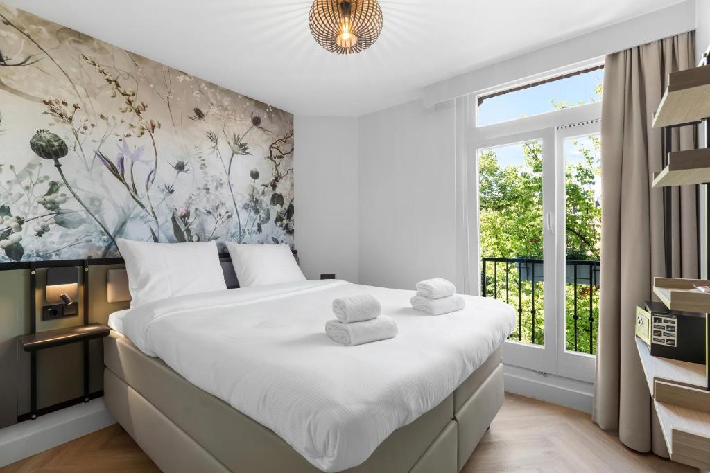 Dutch Design Hotel Vondelpark - Questions About Staying Here