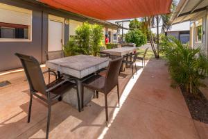 Econo Lodge Karratha - Breakfast and Dining