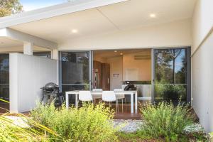 Eight Willows Retreat - Services and Offerings