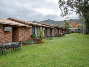 Eildon Parkview Motor Inn Room 2 - Booking and Check-in