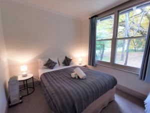 Elm Lodge Bright - Guest Experience