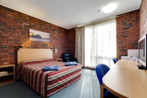 Enfield Motel - Guest Reviews and Ratings