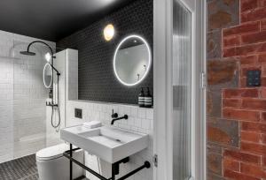 Farmers Home Hotel - Room Configurations
