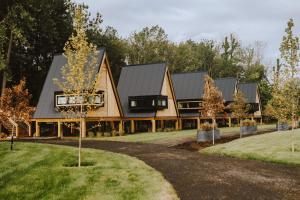 Finger Lakes Treehouse - Policies, Requirements, and Considerations