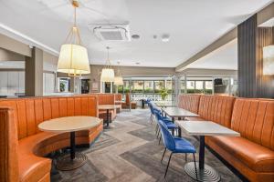 Grand Hotel and Studios - Amenities and Facilities
