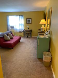 Grand Lake Hotel - Facilities and Amenities