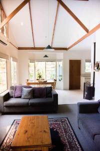 Harmony Forest Cottages & Lake Side Lodge - Pet-Friendly Policy
