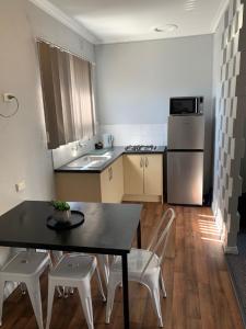 Hello Adelaide Motel and Apartments - Guest Reviews and Ratings