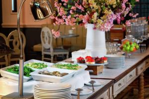 Hilton London Hyde Park - Amenities and Facilities