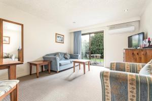 Hotel Bruce County - Check-in and Check-out Details