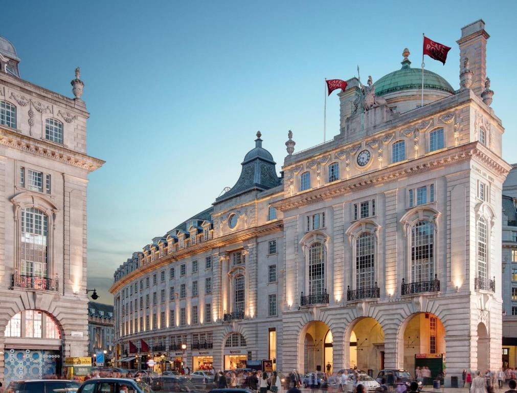Hotel Cafe Royal Review