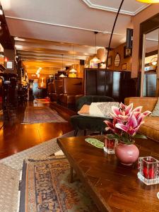 Hotel Old Quarter - Guest Ratings