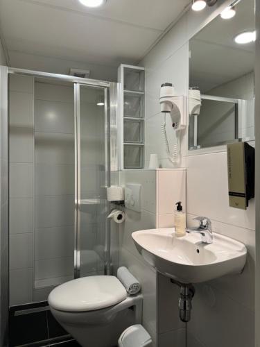 Hotel Titus City Centre - Contact and Additional Information