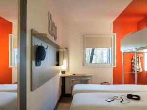Ibis Budget Amsterdam Airport - Room Amenities