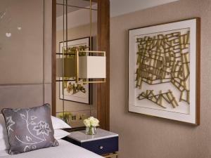 InterContinental London Park Lane, an IHG Hotel - Additional Services and Accessibility