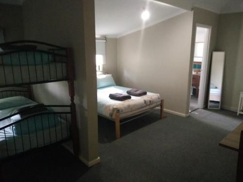 Ithaca 1896 Manor - Questions About Your Stay