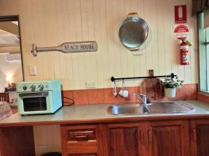 Kalimna Woods Cottages - Property Amenities