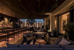Kimpton La Peer Hotel West Hollywood, an IHG Hotel - Room Amenities