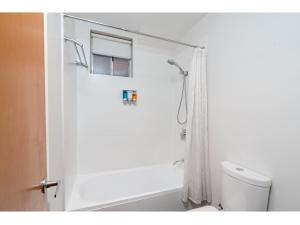 Leisure Inn Penny Royal Hotel & Apartments - Booking and Policies