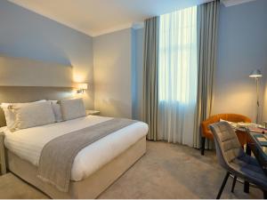 London Bridge Hotel - Location and Accessibility