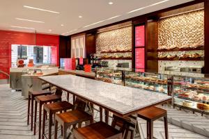 Lotte New York Palace - Dining Options
