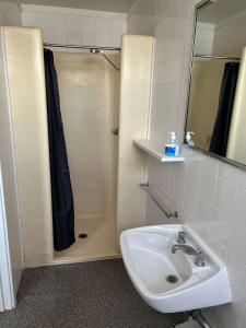 Manjimup Hotel - Check-in and Check-out