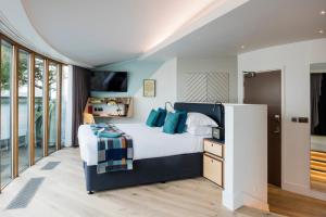 Marrables Farringdon Hotel - Policies and Check-in/Out