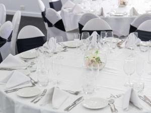 Mercure Bunbury Sanctuary Golf Resort - Food and Beverage Services