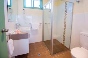 Merimbula Holiday Properties - Dining and Entertainment
