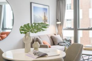 Meriton Suites Adelaide Street, Brisbane - Convenient Location