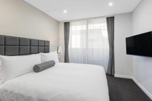 Meriton Suites North Sydney - Accommodation Options