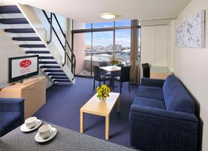 Metro Apartments On Darling Harbour - Rates and Reservations