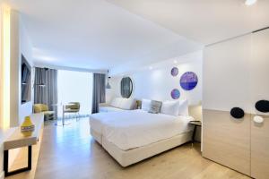 Miss Bakers Boutique Accommodation Bondi - Amenities and Services