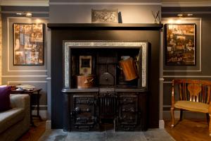 Morton Hotel - Accessibility and Transport